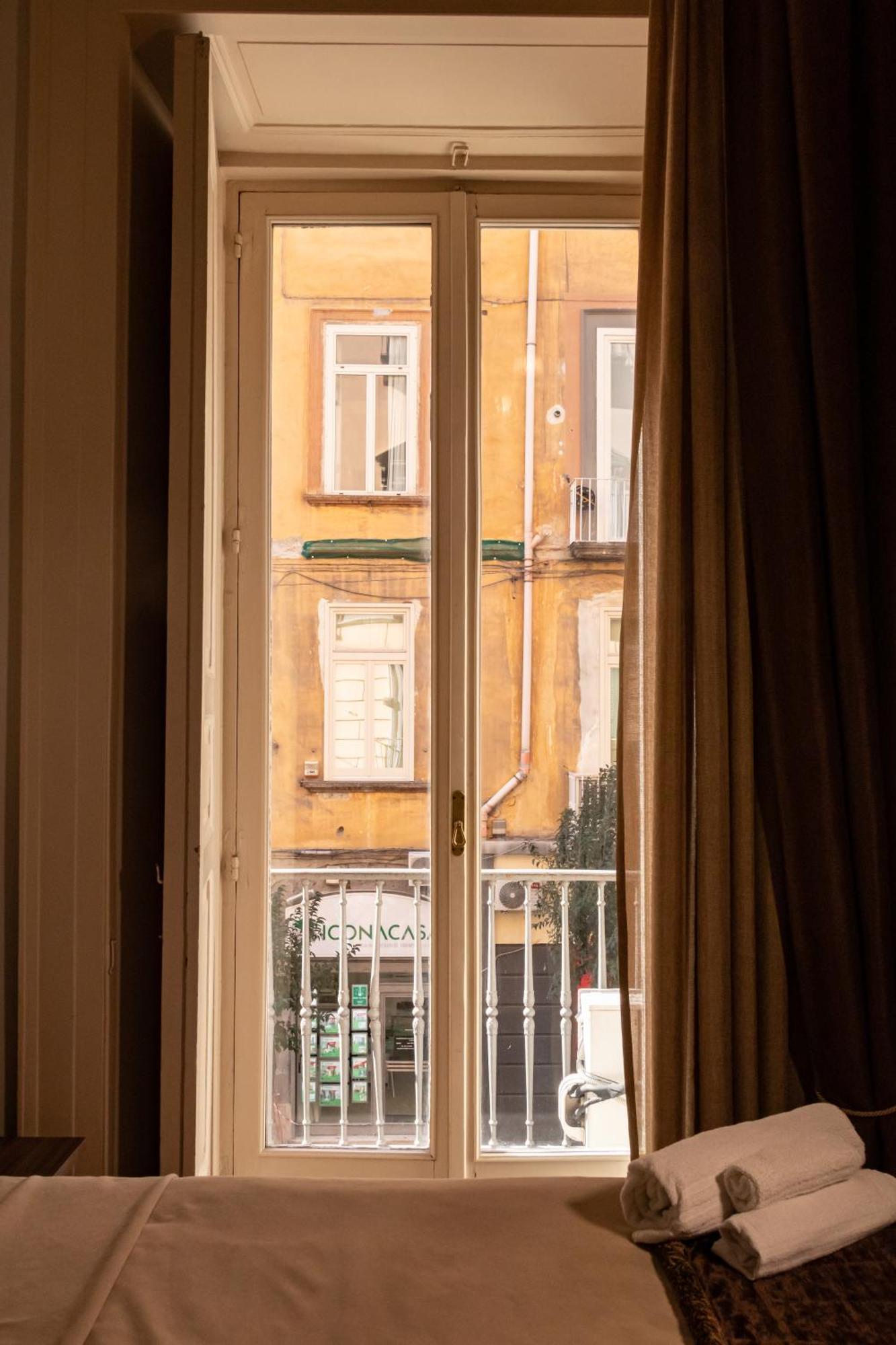 Duomo Luxury Suites ナポリ エクステリア 写真