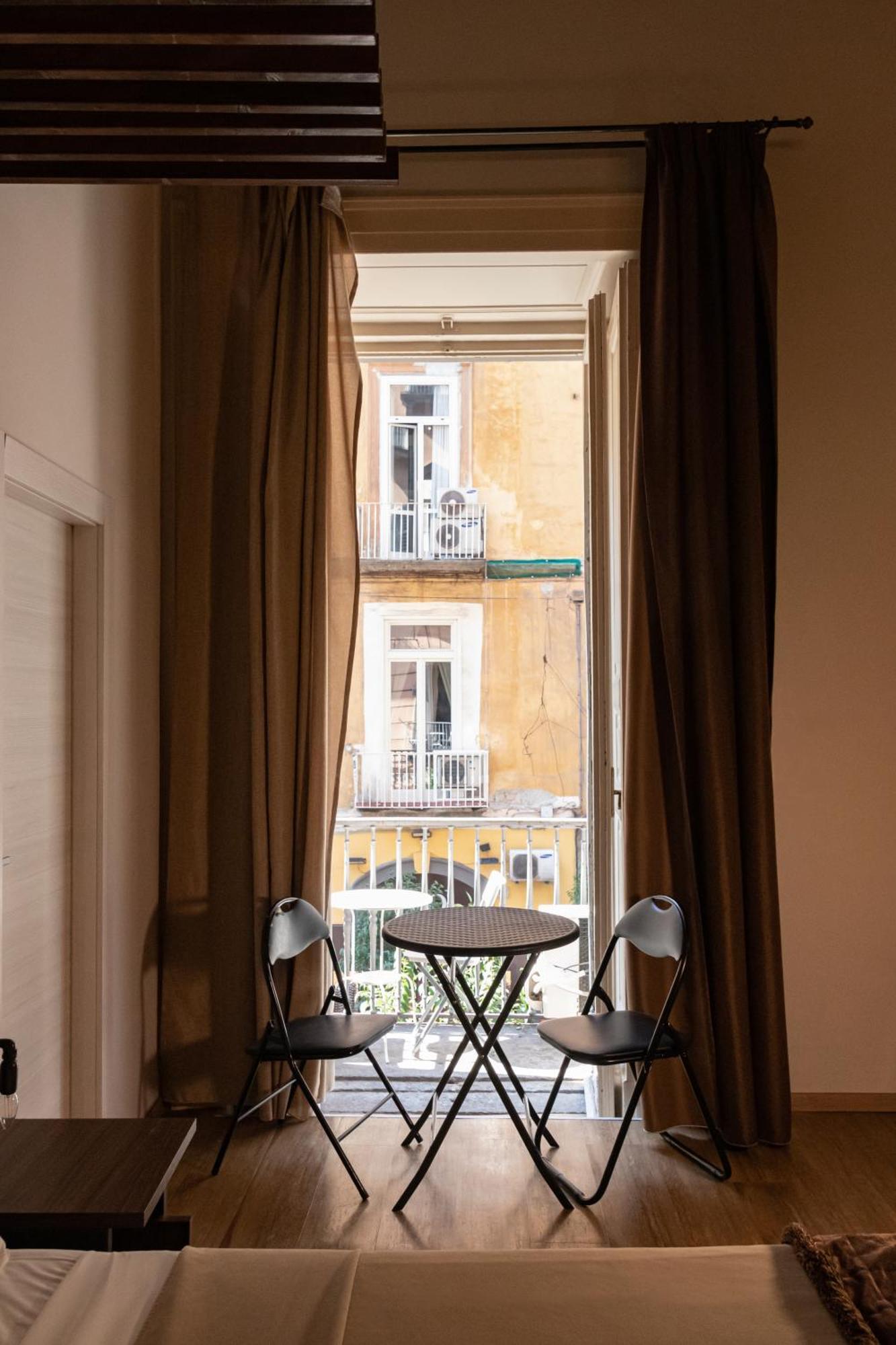 Duomo Luxury Suites ナポリ エクステリア 写真