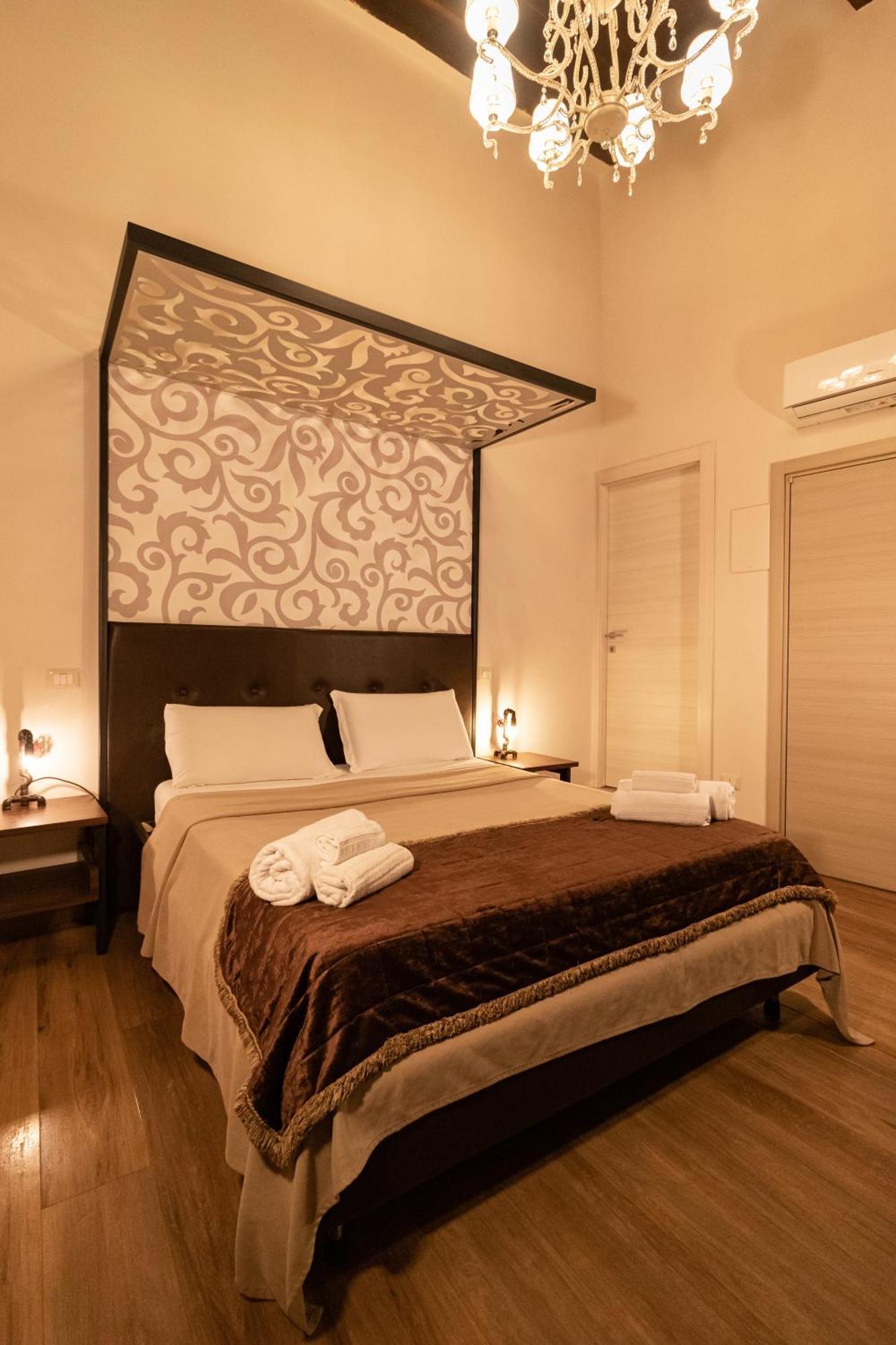 Duomo Luxury Suites ナポリ エクステリア 写真